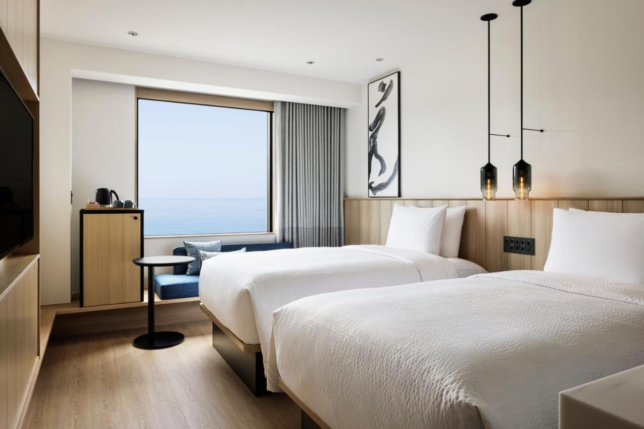 Fairfield By Marriott Hyogo Awaji Higashiura Hotell Eksteriør bilde